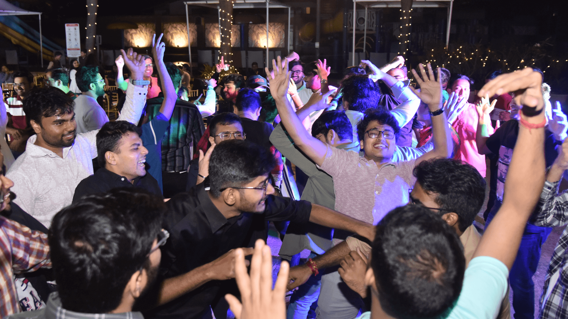 rtParty15-celebration-dancing-2